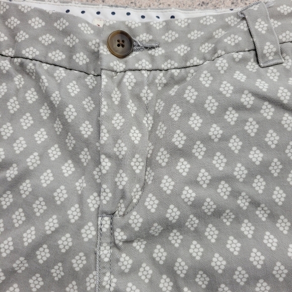𝅺GRAY Mid Rise Shorts White Diamond Pattern Cotton Merona SZ 6 - Picture 5 of 7
